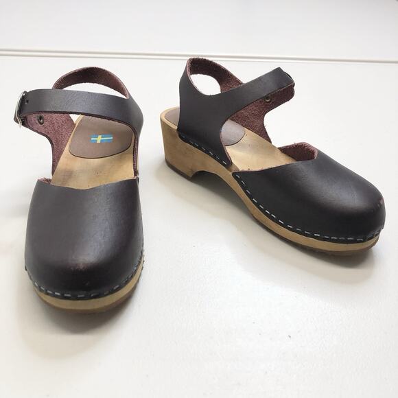 MIA Authentic Swedish Clogs EU 37 US Women’s 6.5-7 Brown Leather Wooden Stapled - Picture 1 of 8
